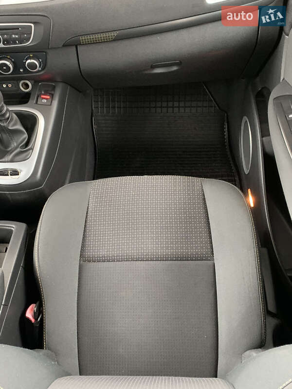 Минивэн Renault Scenic 2009 в Виннице