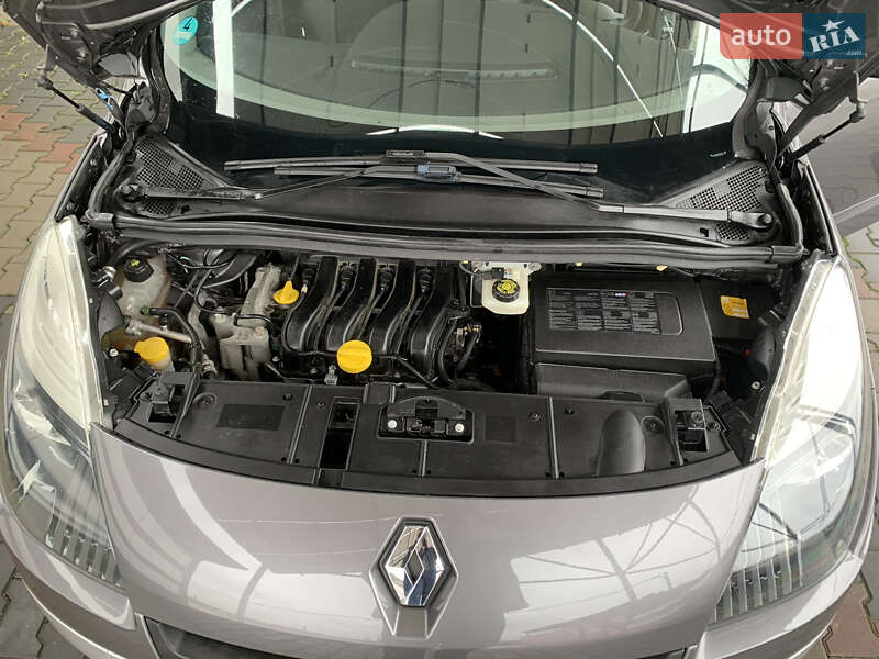 Минивэн Renault Scenic 2009 в Виннице
