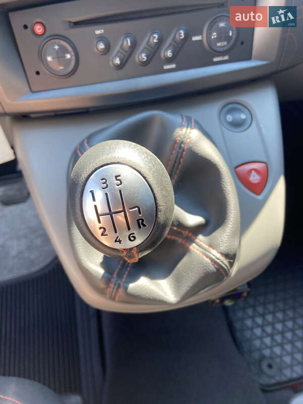 Минивэн Renault Scenic 2007 в Баре фото 7 Минивэн Renault Scenic 2007 в Баре