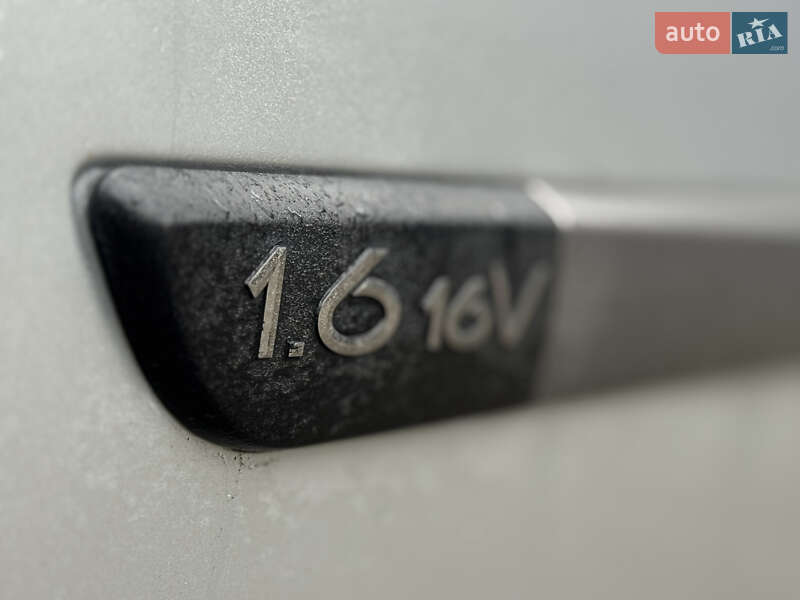 Минивэн Renault Scenic 2005 в Дрогобыче