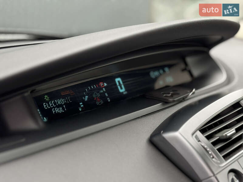 Минивэн Renault Scenic 2005 в Дрогобыче