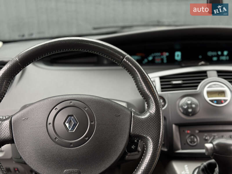 Минивэн Renault Scenic 2005 в Дрогобыче