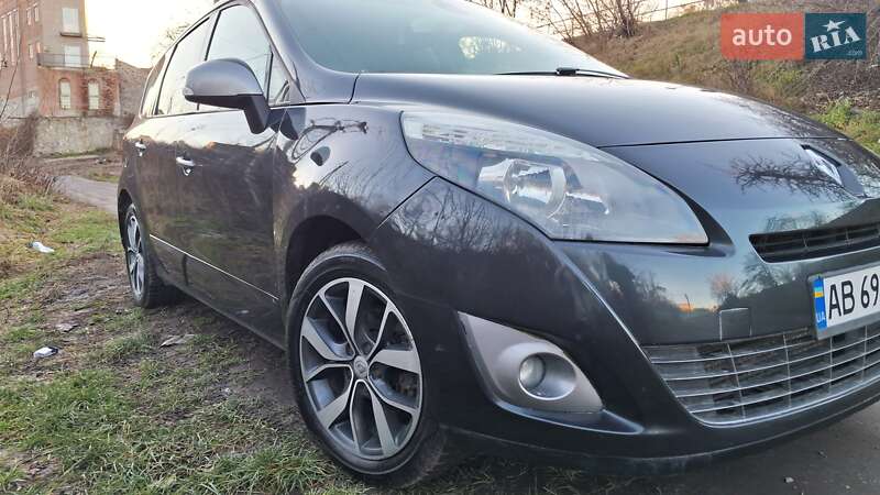 Renault Scenic 2011
