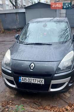 Минивэн Renault Scenic 2011 в Виннице
