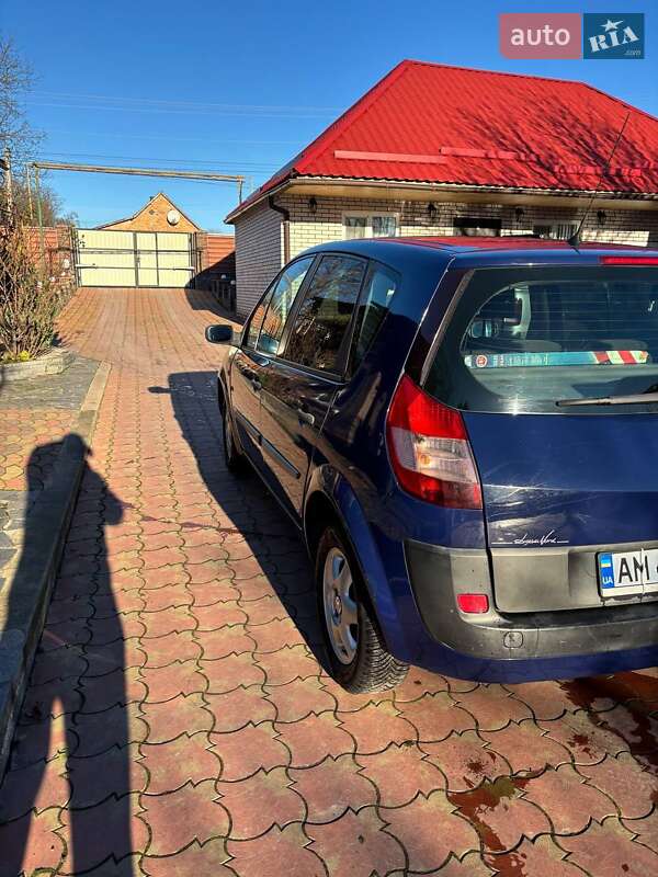 Минивэн Renault Scenic 2003 в Казатине