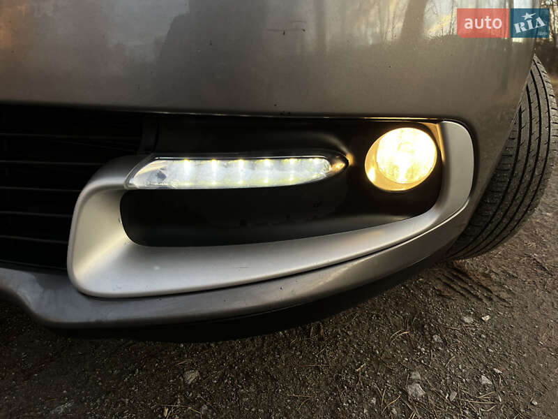 Минивэн Renault Scenic 2015 в Житомире