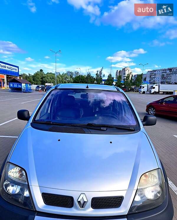 Минивэн Renault Scenic 2002 в Сумах