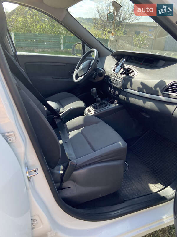 Мінівен Renault Scenic 2011 в Одесі