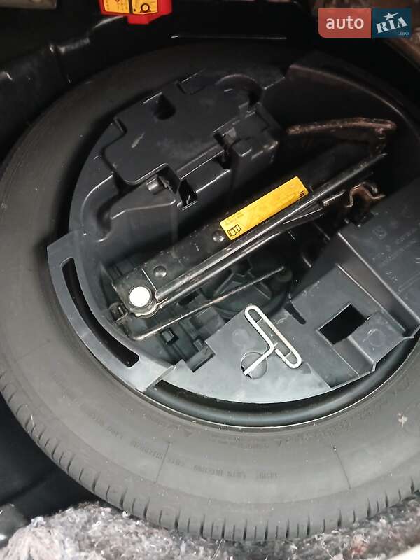 Мінівен Renault Scenic 2005 в Тернополі