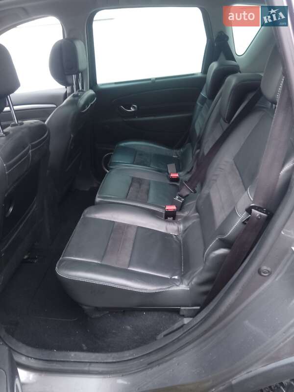 Минивэн Renault Scenic 2013 в Старой Выжевке фото 25 Минивэн Renault Scenic 2013 в Старой Выжевке