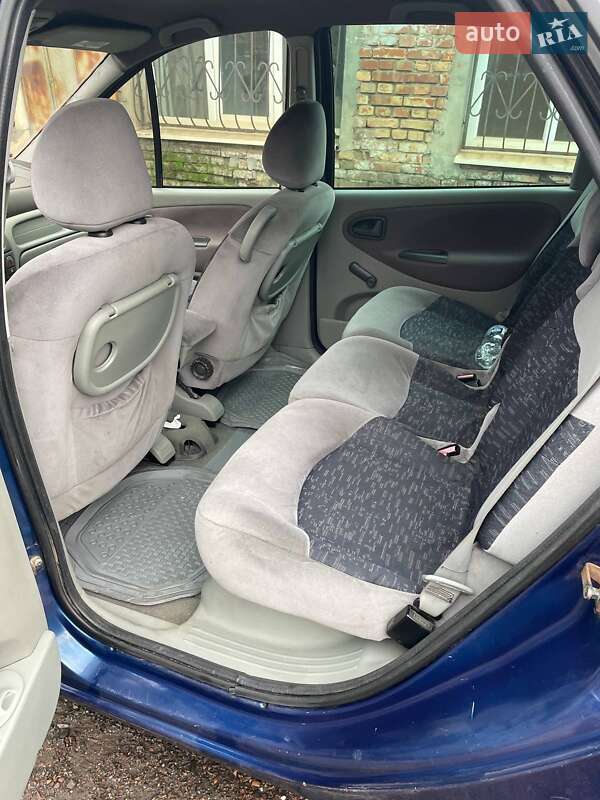 Мінівен Renault Scenic 2001 в Кривому Розі фото 10 Мінівен Renault Scenic 2001 в Кривому Розі