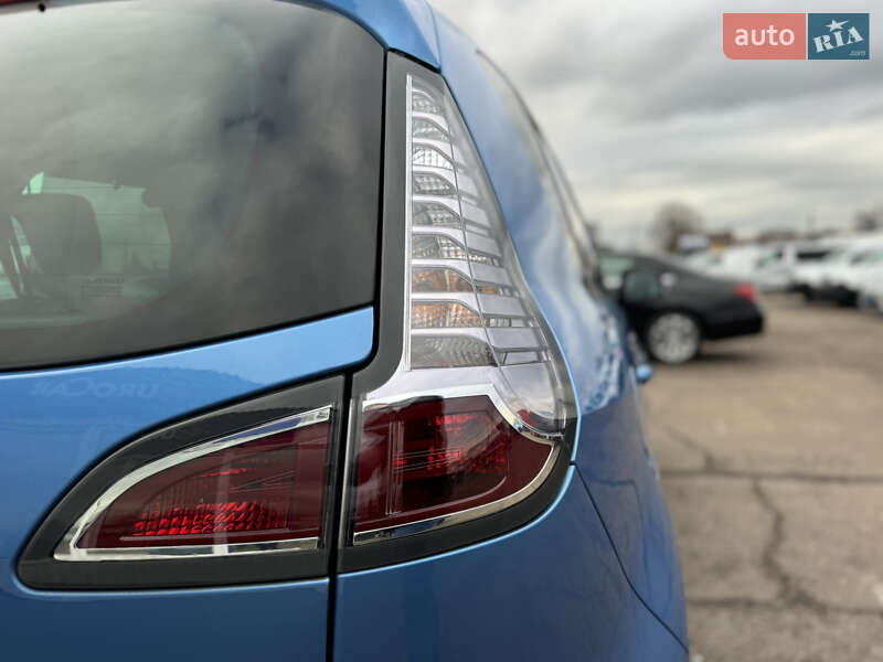 Мінівен Renault Scenic 2012 в Києві