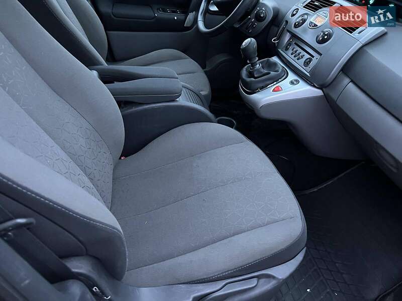 Минивэн Renault Scenic 2009 в Мене