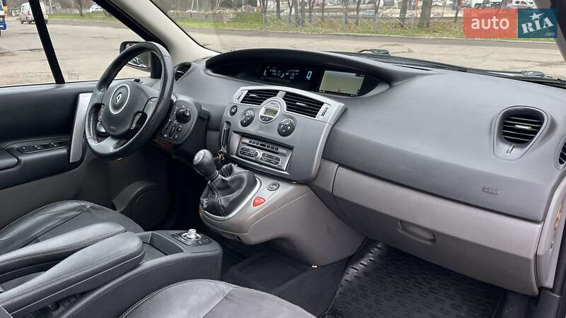 Минивэн Renault Scenic 2008 в Николаеве