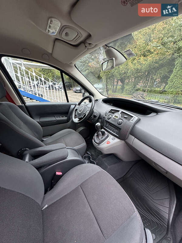 Минивэн Renault Scenic 2008 в Луцке