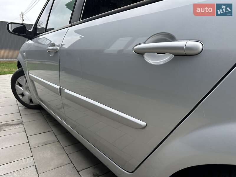 Минивэн Renault Scenic 2007 в Луцке фото 24 Минивэн Renault Scenic 2007 в Луцке