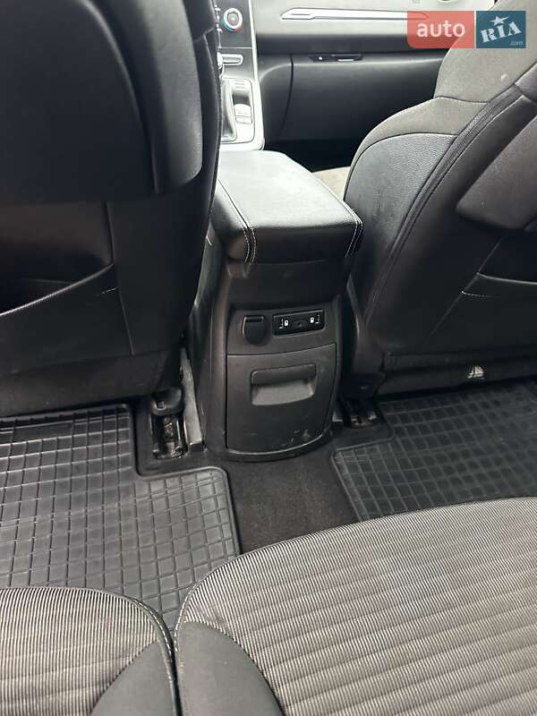 Мінівен Renault Scenic 2017 в Корюківці