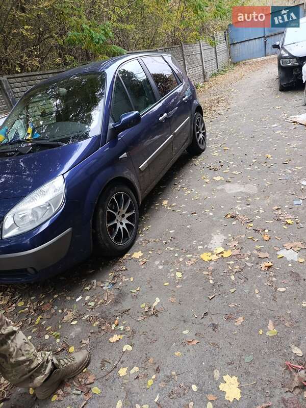 Минивэн Renault Scenic 2004 в Житомире