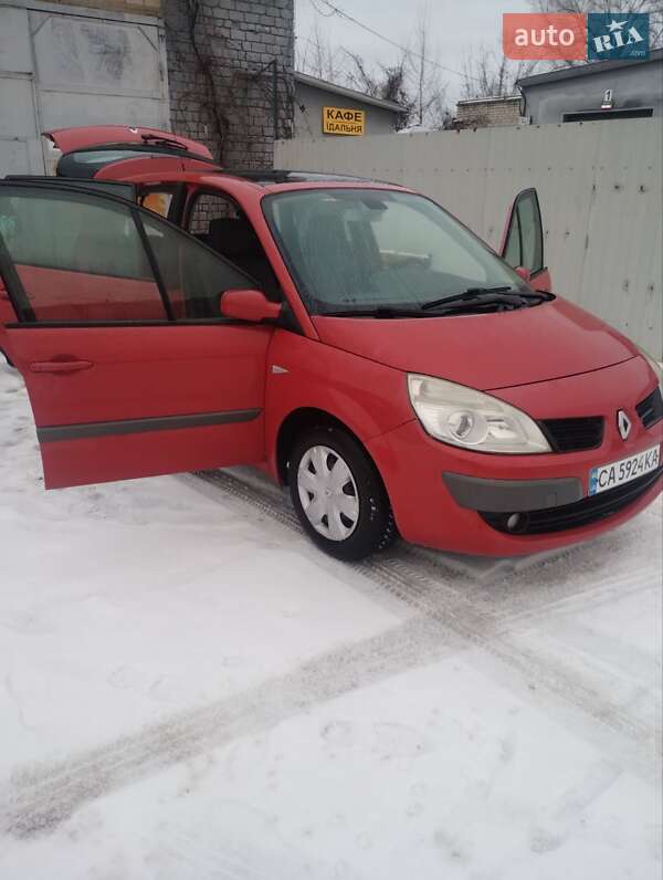 Минивэн Renault Scenic 2007 в Каневе