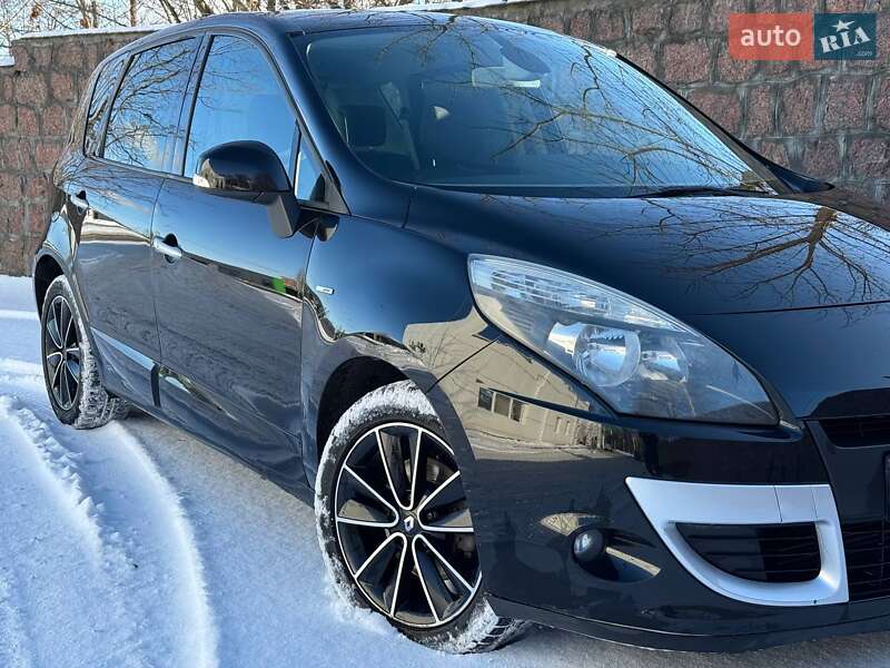 Минивэн Renault Scenic 2011 в Кропивницком