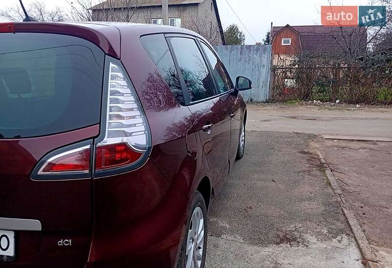 Мінівен Renault Scenic 2014 в Кривому Розі
