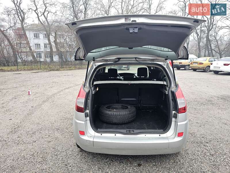Минивэн Renault Scenic 2008 в Каменском фото 10 Минивэн Renault Scenic 2008 в Каменском