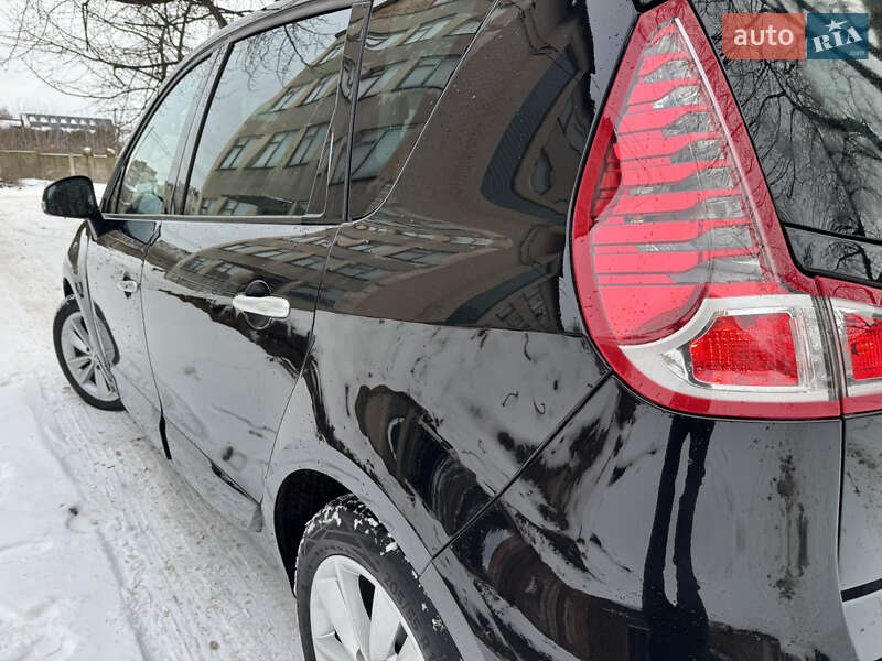 Минивэн Renault Scenic 2011 в Луцке