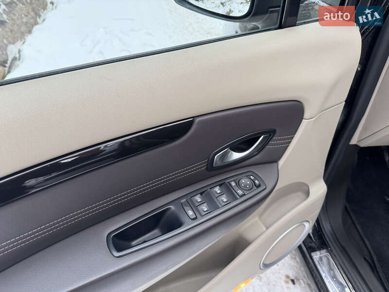 Минивэн Renault Scenic 2011 в Луцке