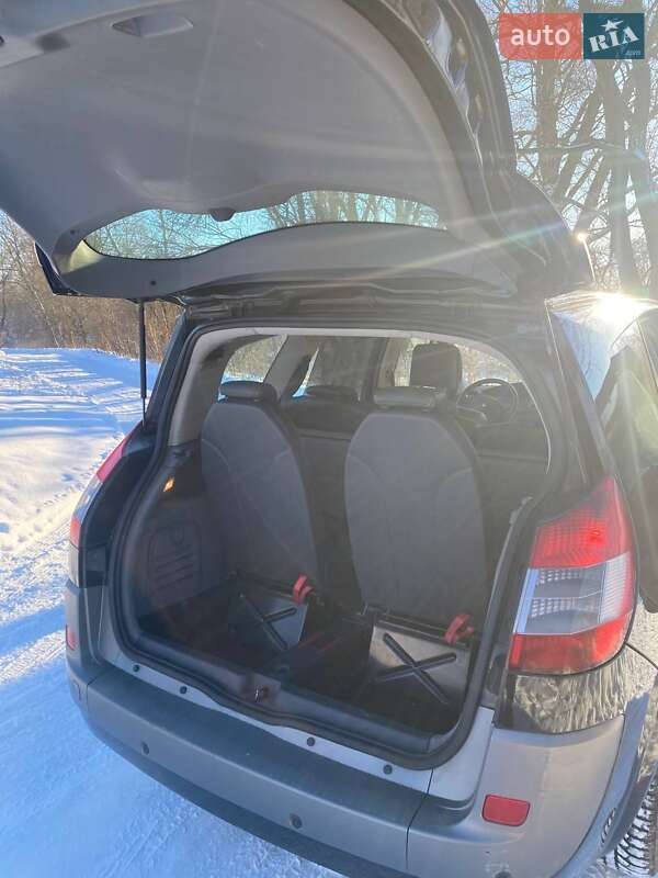 Минивэн Renault Scenic 2006 в Мене фото 12 Минивэн Renault Scenic 2006 в Мене