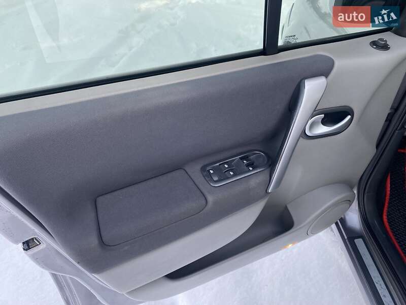 Минивэн Renault Scenic 2008 в Полтаве