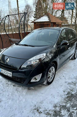 Мінівен Renault Scenic 2009 в Рівному