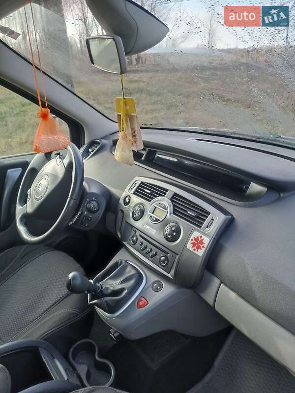 Мінівен Renault Scenic 2005 в Житомирі