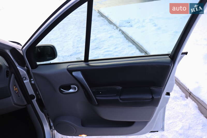 Минивэн Renault Scenic 2005 в Кременчуге фото 11 Минивэн Renault Scenic 2005 в Кременчуге