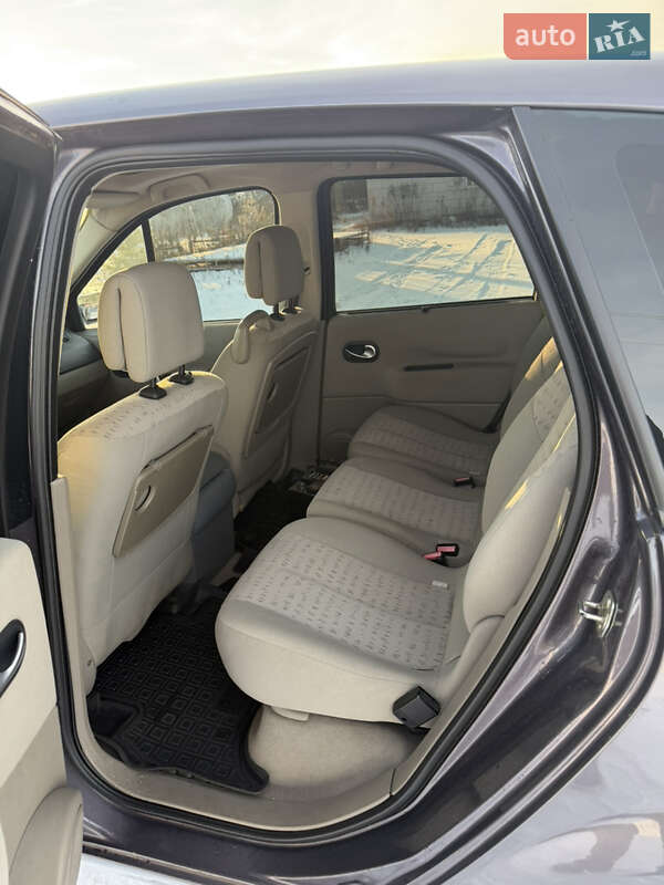 Минивэн Renault Scenic 2006 в Житомире