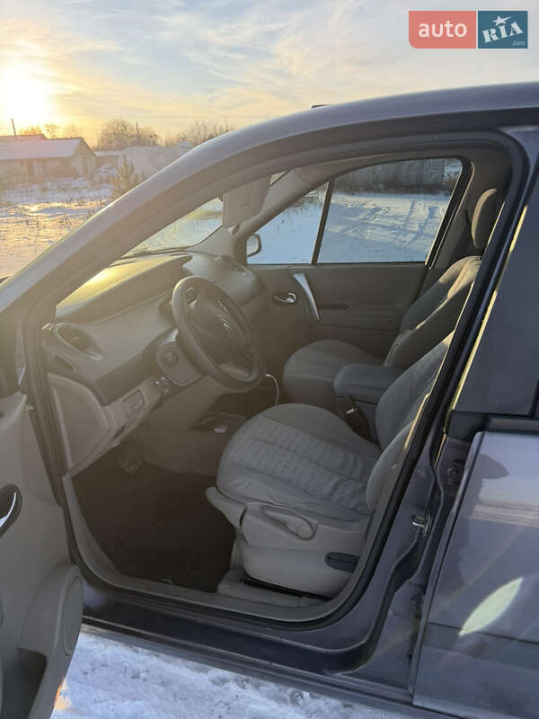 Минивэн Renault Scenic 2006 в Житомире