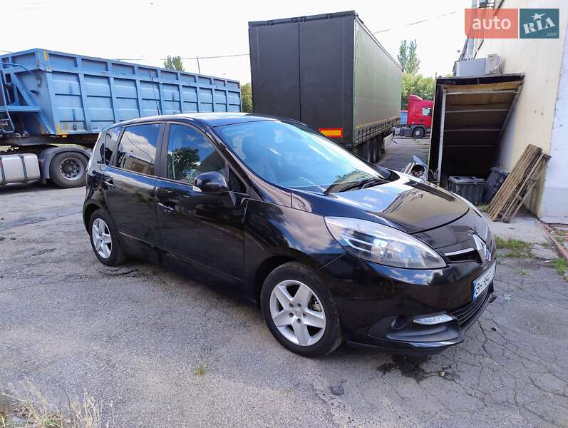 Минивэн Renault Scenic 2016 в Запорожье