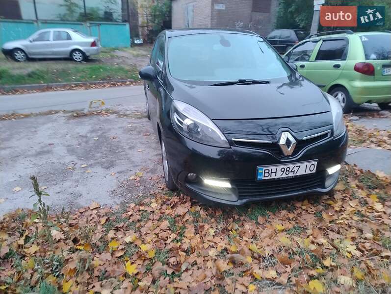 Минивэн Renault Scenic 2016 в Запорожье