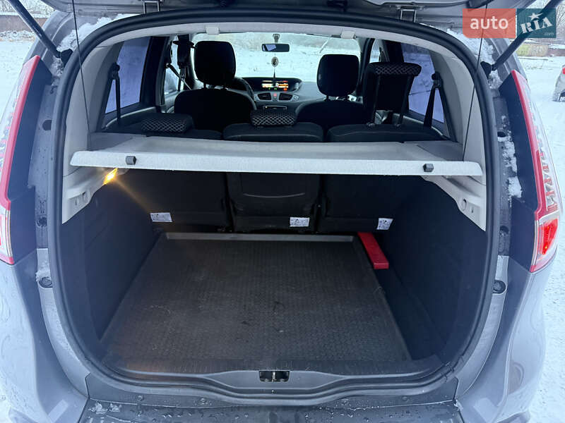 Минивэн Renault Scenic 2011 в Нововолынске фото 27 Минивэн Renault Scenic 2011 в Нововолынске