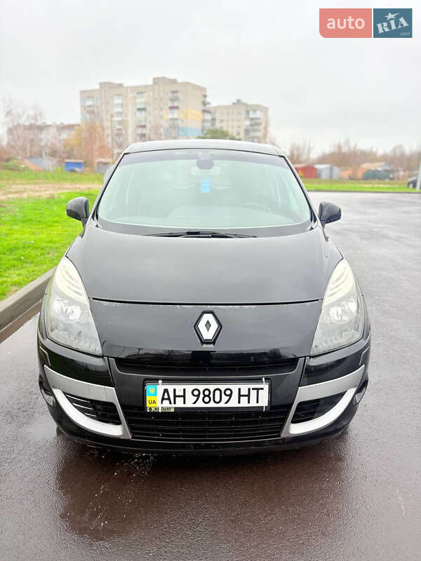 Минивэн Renault Scenic 2011 в Шостке