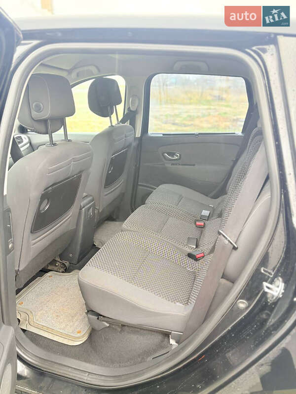 Минивэн Renault Scenic 2011 в Шостке