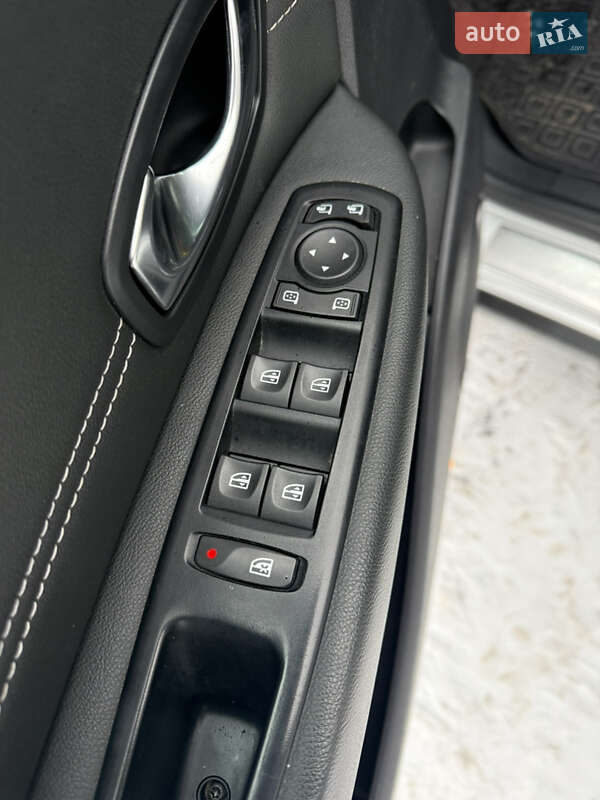 Мінівен Renault Scenic 2013 в Луцьку фото 19 Мінівен Renault Scenic 2013 в Луцьку