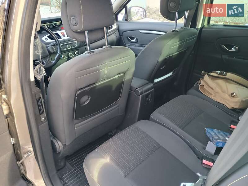 Минивэн Renault Scenic 2010 в Кропивницком