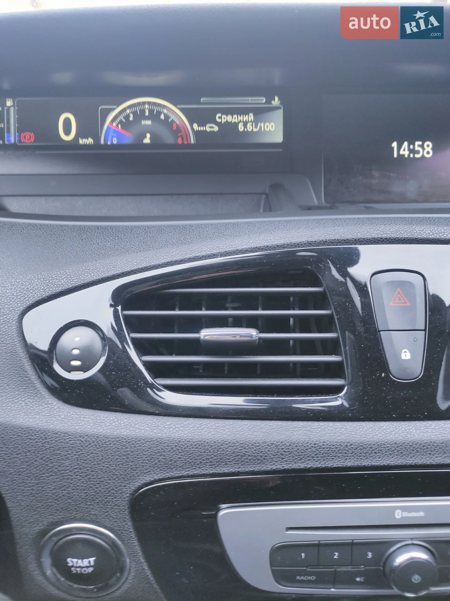 2015 Renault Scenic - мініатюра 2