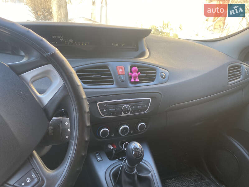 Минивэн Renault Scenic 2010 в Запорожье фото 2 Минивэн Renault Scenic 2010 в Запорожье