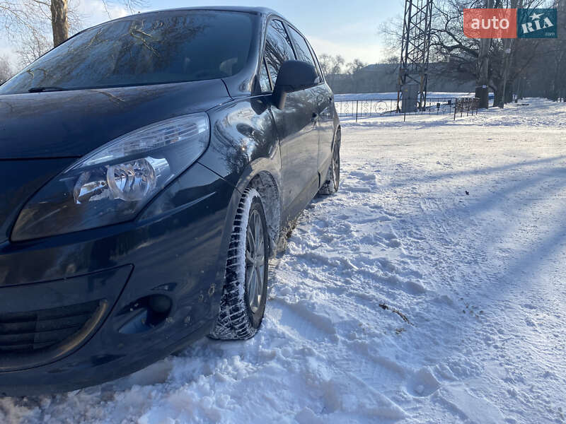 Минивэн Renault Scenic 2010 в Запорожье фото 6 Минивэн Renault Scenic 2010 в Запорожье