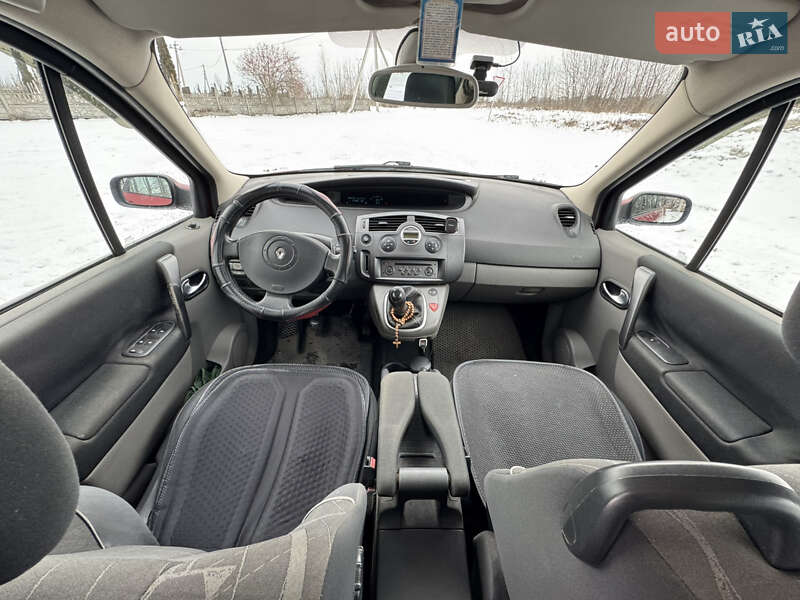 Минивэн Renault Scenic 2005 в Житомире