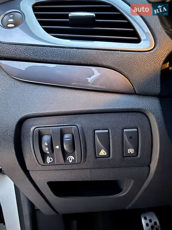 Минивэн Renault Scenic 2013 в Луцке