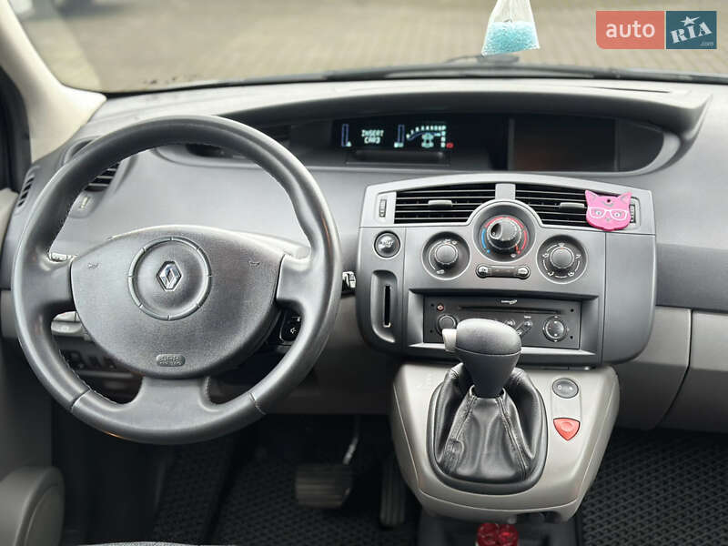 Минивэн Renault Scenic 2006 в Староконстантинове