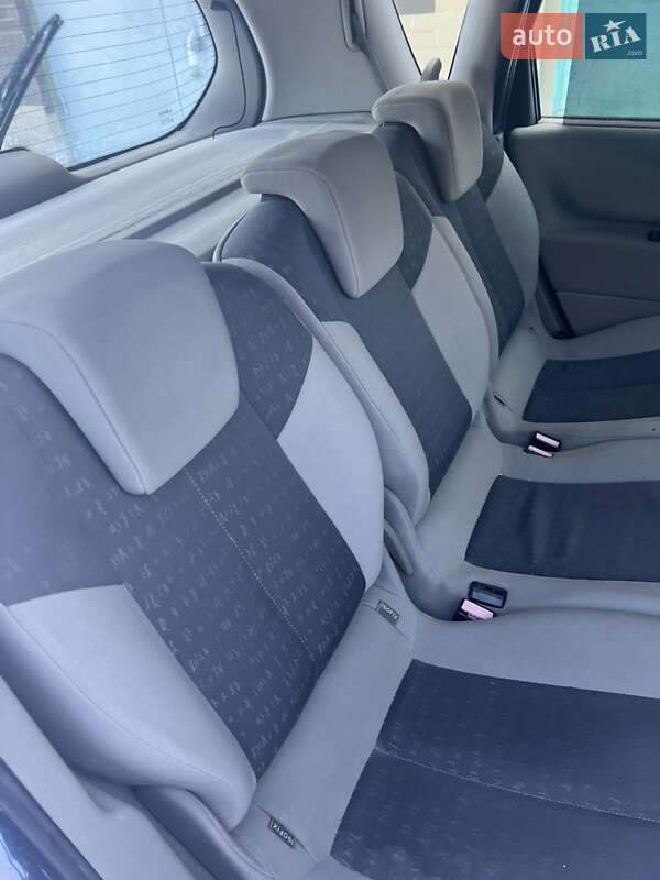 Минивэн Renault Scenic 2004 в Киеве фото 27 Минивэн Renault Scenic 2004 в Киеве