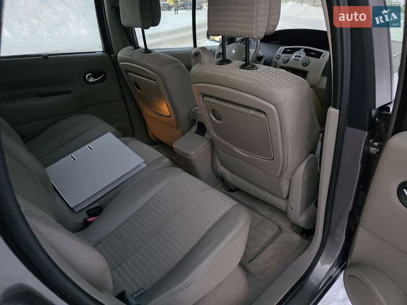 Минивэн Renault Scenic 2004 в Луцке